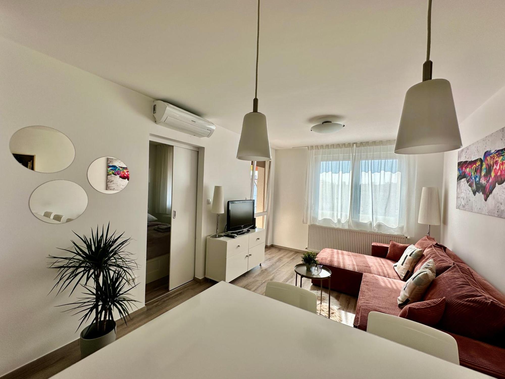 City Break Apartment - Private Garage, Ac, Balcony بودابست المظهر الخارجي الصورة